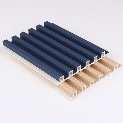 品質 溝があるポリ塩化ビニールの木製のプラスチック合成のDecking板8mm 工場